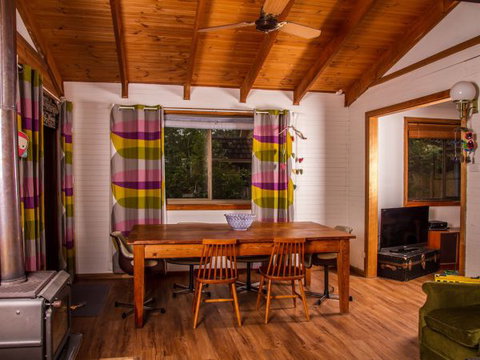 Daisy's Cottage - Whitsundays Accommodation 2