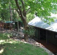 Leafy Sea Cottage - Whitsundays Accommodation