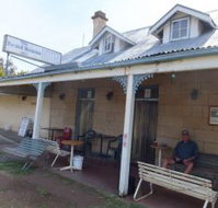 Marshall McMahon Inn - Whitsundays Accommodation