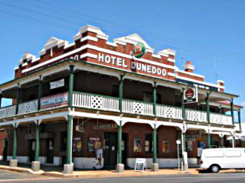 Hotel Dunedoo  - Whitsundays Accommodation 0