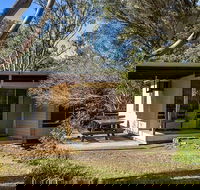 Capertee Cottage - Whitsundays Accommodation