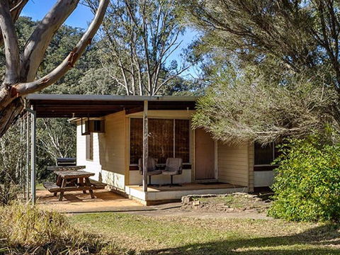Capertee Cottage - Whitsundays Accommodation 0
