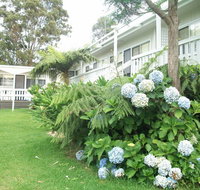 Top of the Lake Holiday Units - Whitsundays Accommodation