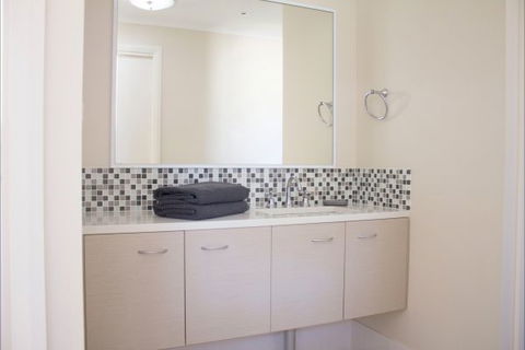 The Francis Retreat - Whitsundays Accommodation 4