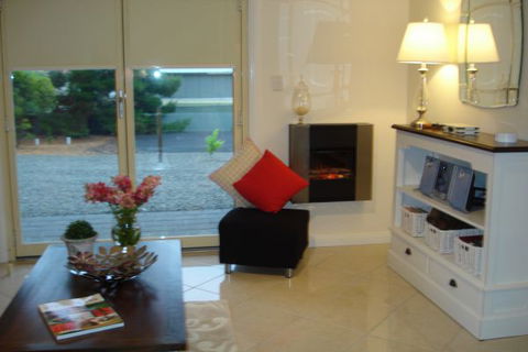 Auburn Pavilions - Whitsundays Accommodation 2