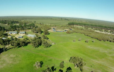 Sandy Lake Farm Stay Accommodation Gingin WA - Whitsundays Accommodation 0