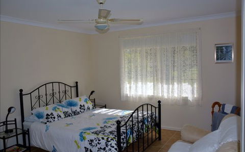 Sandy Lake Farm Stay Accommodation Gingin WA - Whitsundays Accommodation 3