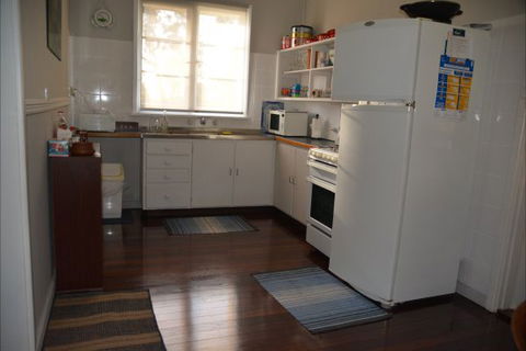 Sandy Lake Farm Stay Accommodation Gingin WA - Whitsundays Accommodation 8