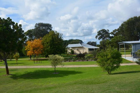 Sandy Lake Farm Stay Accommodation Gingin WA - Whitsundays Accommodation 9