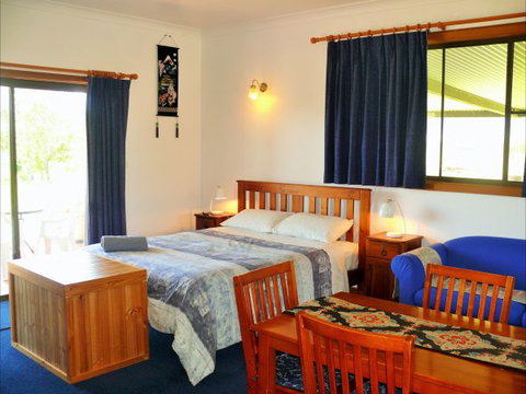 Arrowee House - Whitsundays Accommodation 1