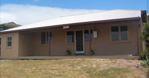 Fensom's Holiday Home - Whitsundays Accommodation 26