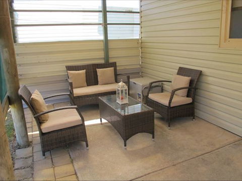 Fensom's Holiday Home - Whitsundays Accommodation 8