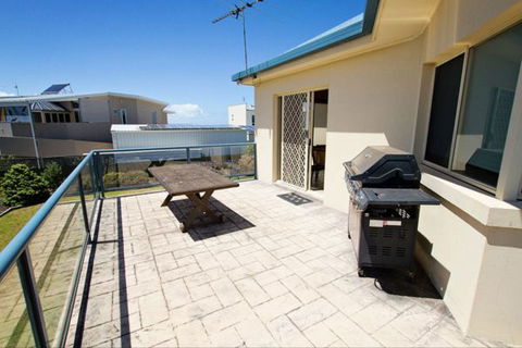 Fensom's Holiday Home - Whitsundays Accommodation 33