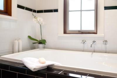 Oak Tree Lodge - Whitsundays Accommodation 3