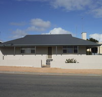 Jetty Views - Whitsundays Accommodation