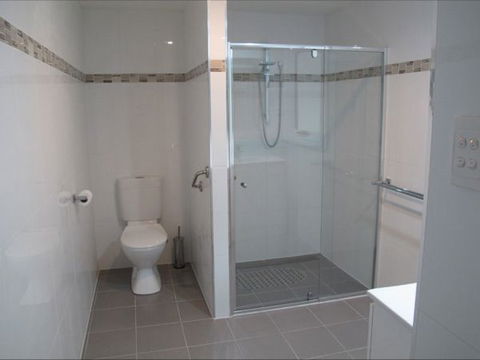 Fensom's Holiday Home - Whitsundays Accommodation 4