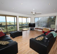 LJ Hooker Goolwa Holiday Rentals - 39 Bradford Road Goolwa Beach - Whitsundays Accommodation
