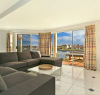SALT Waterfront Apartment - Whitsundays Accommodation