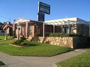 Golden Chain Murray River Motel - Whitsundays Accommodation 0