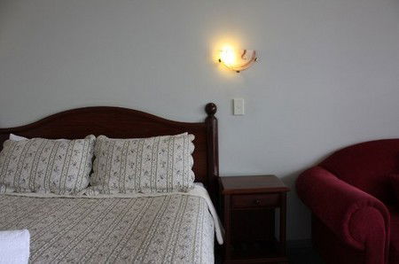 Elite Motor Inn - Whitsundays Accommodation 2