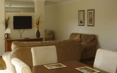 Seville House - Whitsundays Accommodation 3