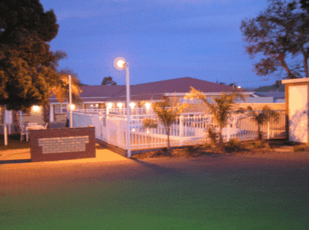 Charles Rasp Motor Inn and Cottages - Whitsundays Accommodation