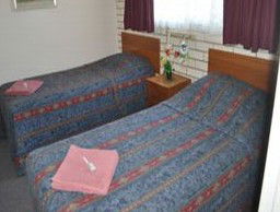 Bridge Motel - Whitsundays Accommodation 0