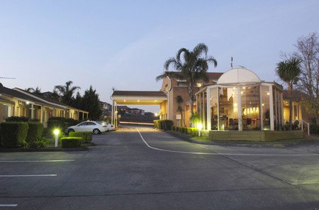 Best Western Airport Motel & Convention Centre - Whitsundays Accommodation 3