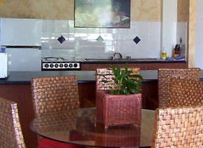 Burleigh Palms Holiday Apartments - Whitsundays Accommodation 0