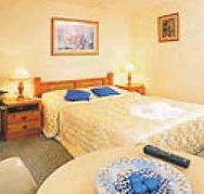 Cooks Endeavour Motor Inn - Whitsundays Accommodation