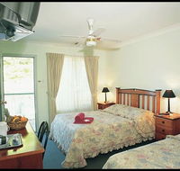 Miranda Lodge - Whitsundays Accommodation