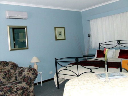 Beachport Motor Inn - Whitsundays Accommodation 2