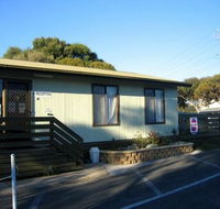 Lake Albert Caravan Park - Whitsundays Accommodation