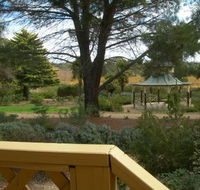 Lyndoch Hill Retreat - Whitsundays Accommodation
