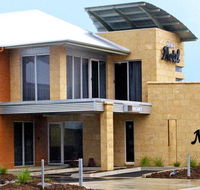 Strath Motel - Whitsundays Accommodation