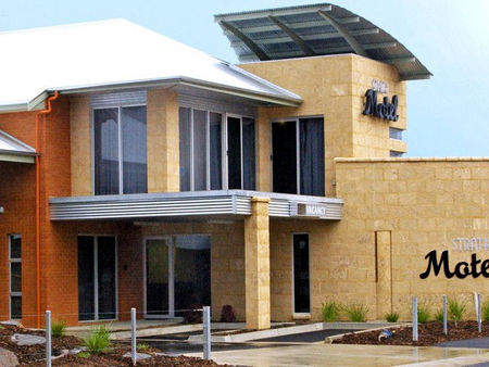 Strath Motel - Whitsundays Accommodation 0