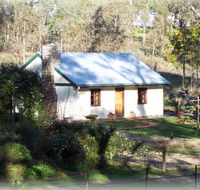 The Woodmans Cottage - Whitsundays Accommodation