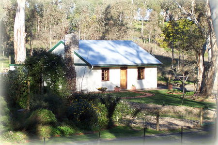 The Woodmans Cottage - Whitsundays Accommodation 0