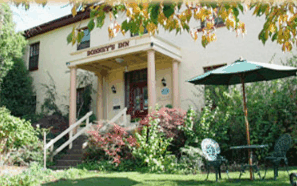 Bonney's Inn - Whitsundays Accommodation