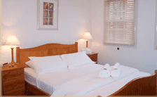 Bonney's Inn - Whitsundays Accommodation 2