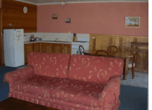 Platypus Park Country Retreat - Whitsundays Accommodation