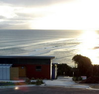 Freycinet Beach Apartments - Whitsundays Accommodation