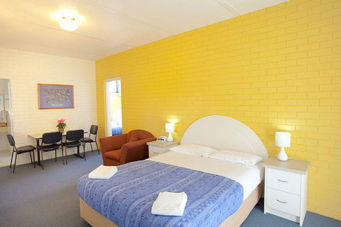 Statesman Motor Inn - Whitsundays Accommodation 2