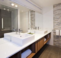 BEST WESTERN PLUS Ballarat Suites - Whitsundays Accommodation