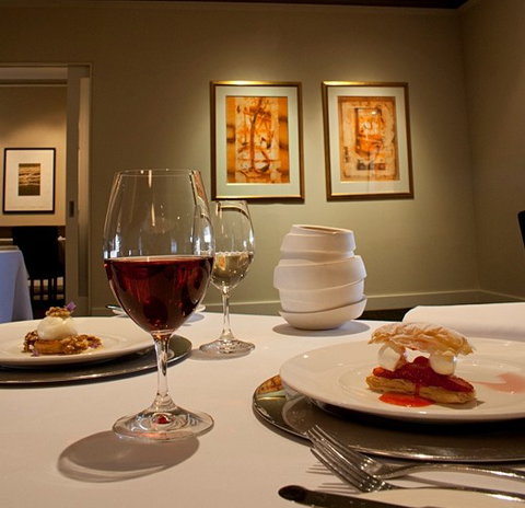 The Louise - Whitsundays Accommodation 2