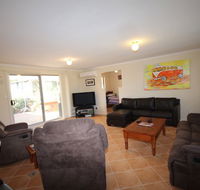 LJ Hooker Goolwa Holiday Rentals - 12 Willmett Road Goolwa Beach - Whitsundays Accommodation