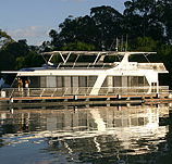 Whitewater Houseboat - Whitsundays Accommodation