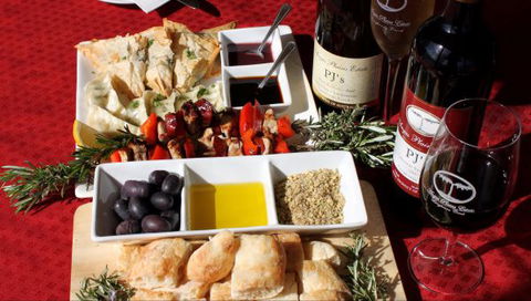 Angas Plains Estate Wines Heritage Suite - Whitsundays Accommodation 7
