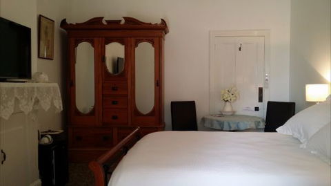 Angas Plains Estate Wines Heritage Suite - Whitsundays Accommodation 8
