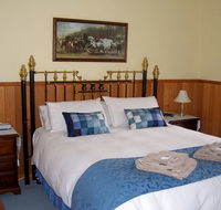 Sunflower Cottage - Whitsundays Accommodation